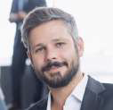 David González